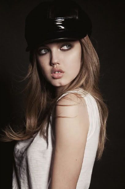 Model File: Lindsey Wixson