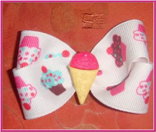 Hot Pink Cone with cupcake