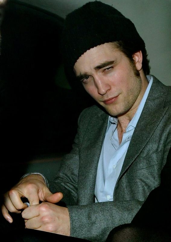 2011 robert pattinson calendar. A Robert Pattinson movie: Dark