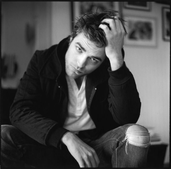 photo RobertPattinsonVanityFair2009Untagged42.jpg