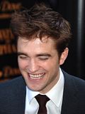 photo RobertPattinsonNYCWFE0740.jpg