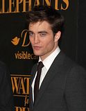 photo RobertPattinsonNYCWFE0908.jpg