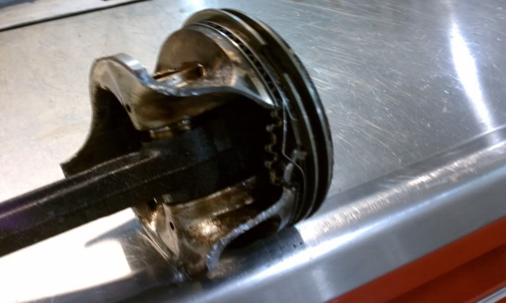 Broken piston Jeep Enthusiast Forums
